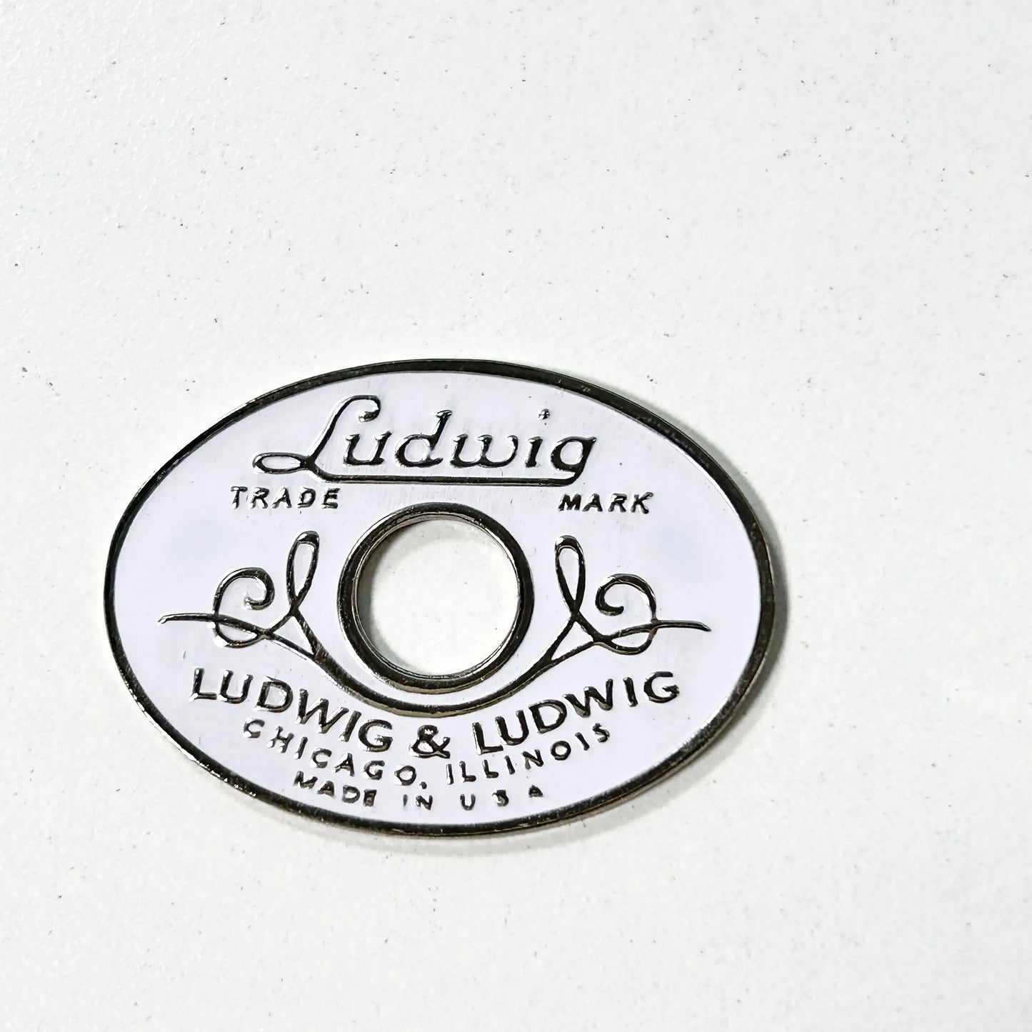 1930's Ludwig & Ludwig White & Silver Drum badge